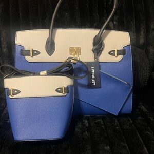 Elegant Blue and Cream Women's Handbag Set
